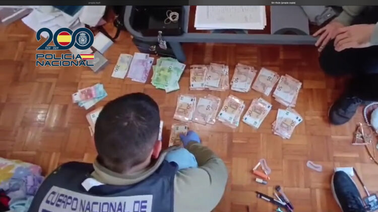 Desarticulan una banda criminal que prostituía a mujeres en León y Zamora 1 La policía libera a cuatro mujeres y detiene a cinco personas.