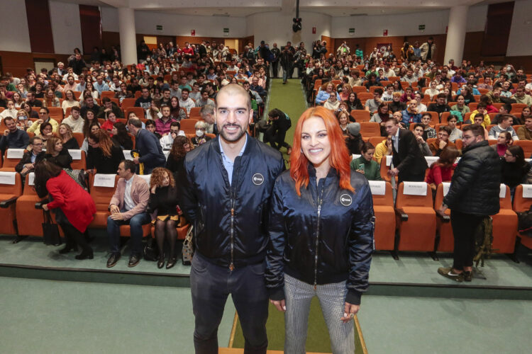 Pablo Álvarez Fernández y Sara García Alonso. / Campillo