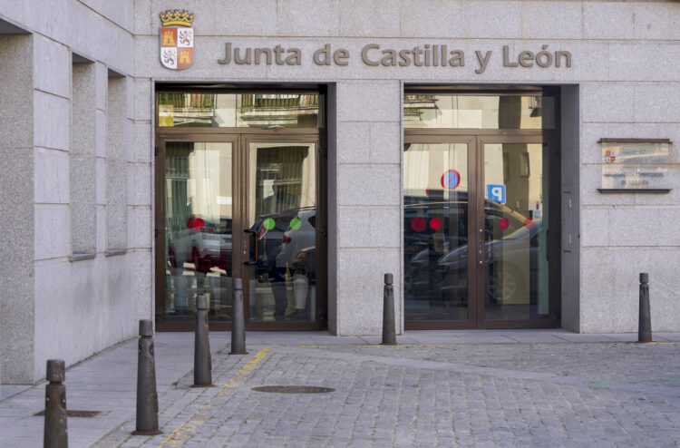 La Junta destinará 5,2 millones para mejorar los servicios públicos 1 Delegación de la Junta de Castilla y León en Segovia.