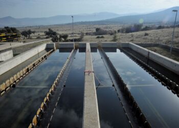Las aguas de la estación de Rancho del Feo superaron los niveles de turbiedad tras las fuertes riadas del pasado fin de semana. /KAMARERO