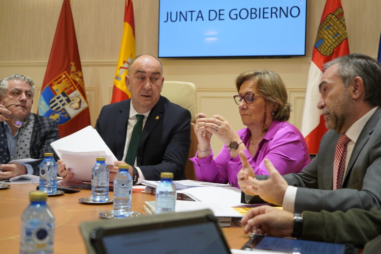 La Diputación contará con un remanente de 15 millones tras la liquidación de 2024 1 Junta de Gobierno de la Diputación. /DIPUTACIÓN DE SEGOVIA