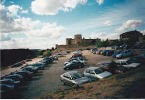 24 Explanada con coche 2002 s copia