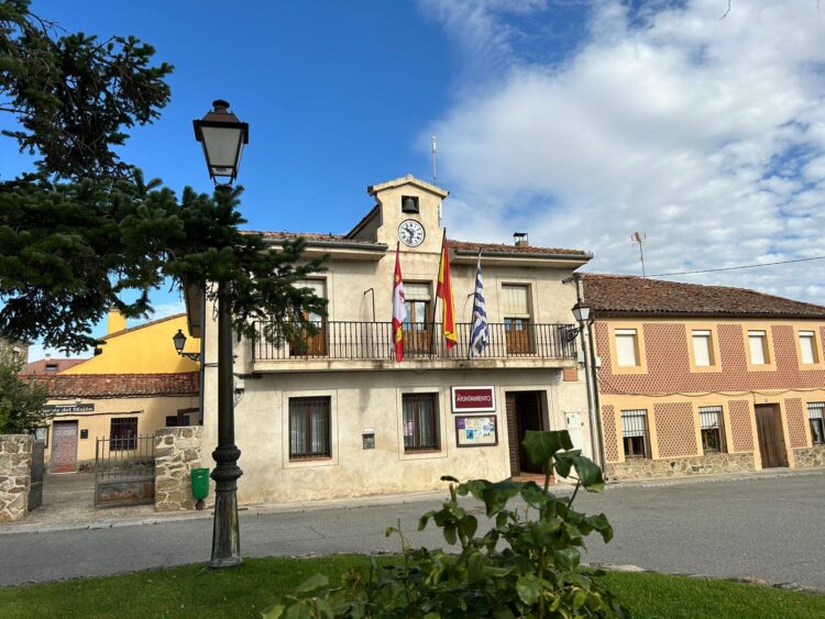 Torrecaballeros celebra su semana cultural del 14 al 20 de julio 1 Vista de la Casa Consistorial / E.A.