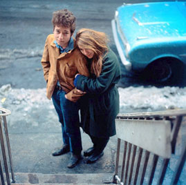 El músico junto su pareja por entonces, la artista Suze Rotolo, en la sesión de fotos para el disco The Freewheelin’.