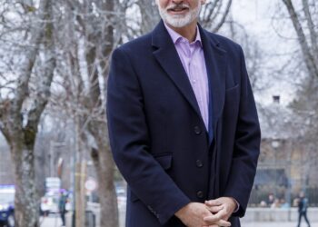 El presidente de la Junta de Castilla y León, Alfonso Fernández Mañueco, asiste al XI Encuentro intergeneracional Foro de Foros-La Granja 2025, con la presencia del rey Felipe VI