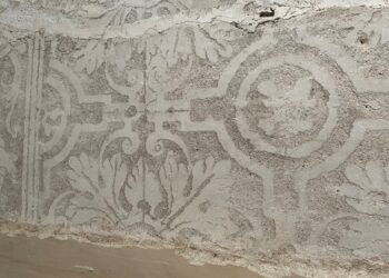 Foto de archivo. Esgrafiado mural / E.A.