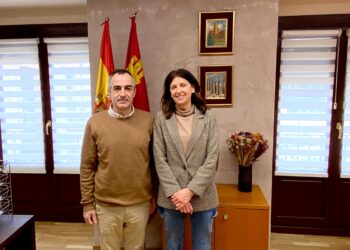Reunión de la delegada territorial con el alcalde de la localidad / JCYL