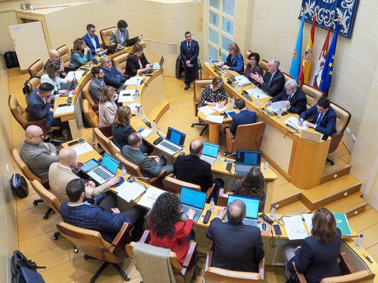 Aprobado el Presupuesto de forma definitiva, tras el rechazo de las alegaciones presentadas 1 Pleno del Ayuntamiento de Segovia. / HÉCTOR CRIADO