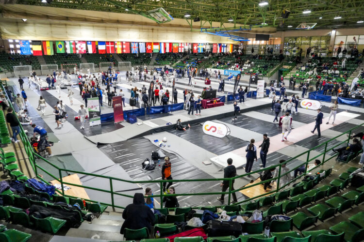 Tres competiciones de esgrima de alto nivel llegan a Segovia 1 Circuiito Europeo Cadete de Sable celebrado en el Pedro Delgado el pasado mes de enero. /EL ADELANTADO