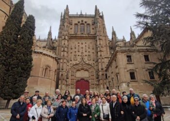 Vecinos en su visita a Salamanca. / Lourdes Matarranz