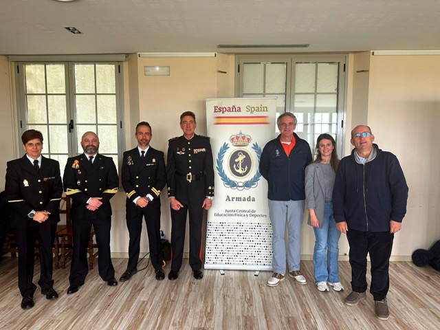Los ganadores del torneo posan durante la cita. /LA FAISANERA GOLF