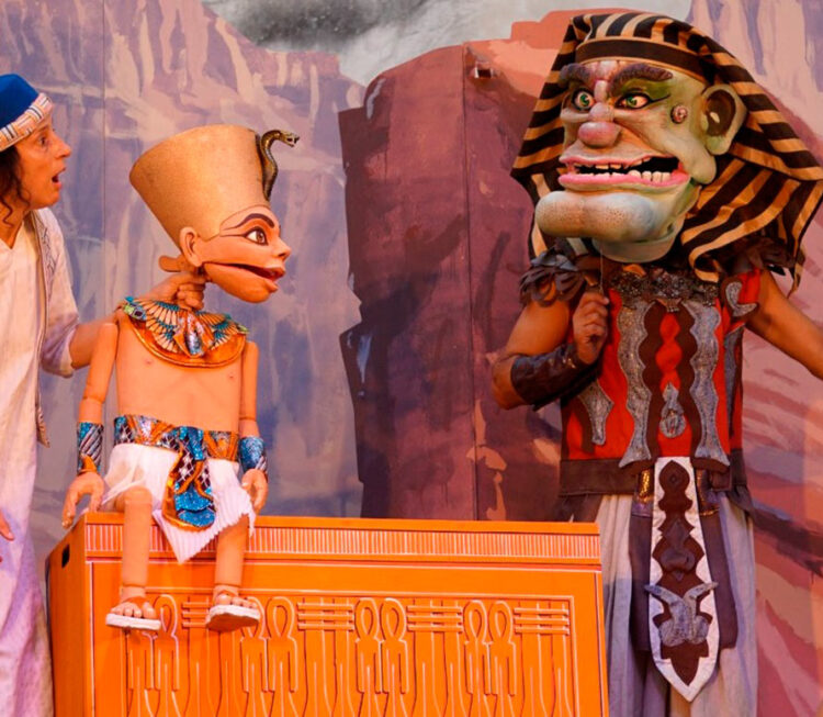 La obra ‘Tutankamón El Niño Faraón’ llega al Teatro Canónigos de El Real Sitio de San Ildefonso 1 Representación de la obra / TEATRO MUTIS