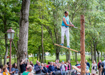 Exhibición de corta de troncos en Segovia capital, el año pasado. FOTO: EL ADELANTADO