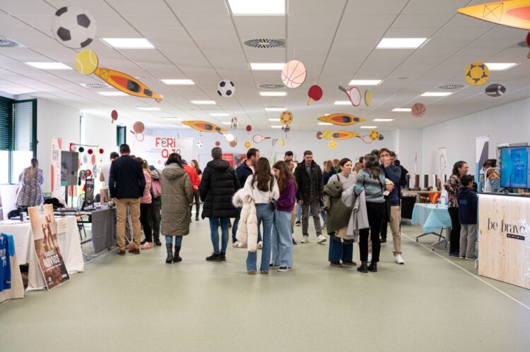 Jóvenes que buscan oportunidades empresariales en Segovia 1 Foto: AJE SEGOVIA.