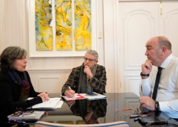 Reunión de la comisión de publicaciones de la Diputación de Segovia.
