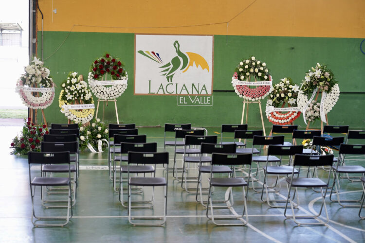 Numerosas instituciones se han sumado a los minutos de silencio y actos en recuerdo de los mineros. / Campillo