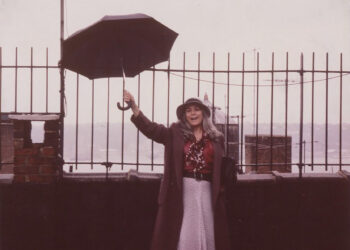 Fotografía de la escritora tomada en Nueva York, en 1980, por Joan L. Brown.