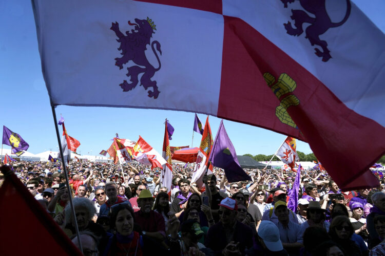 Unas 22.000 personas celebran en Villalar el Día de la Comunidad 1 Celebración del Día de Castilla y León en Villalar de los Comuneros (Valladolid). / Miriam Chacón