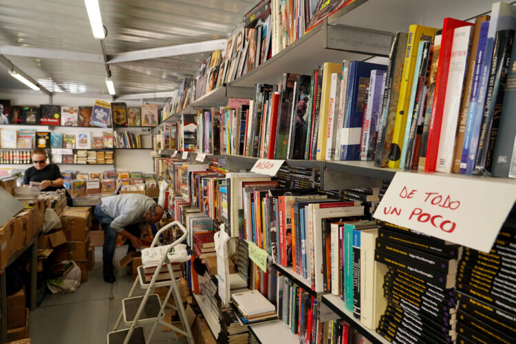 El Gremio de Editores de CyL factura 3,6 millones en 2023 1 Un total de 25 empresas conforman la asociación, representando al 87% de editoriales existentes en la región. / Miriam Chacón