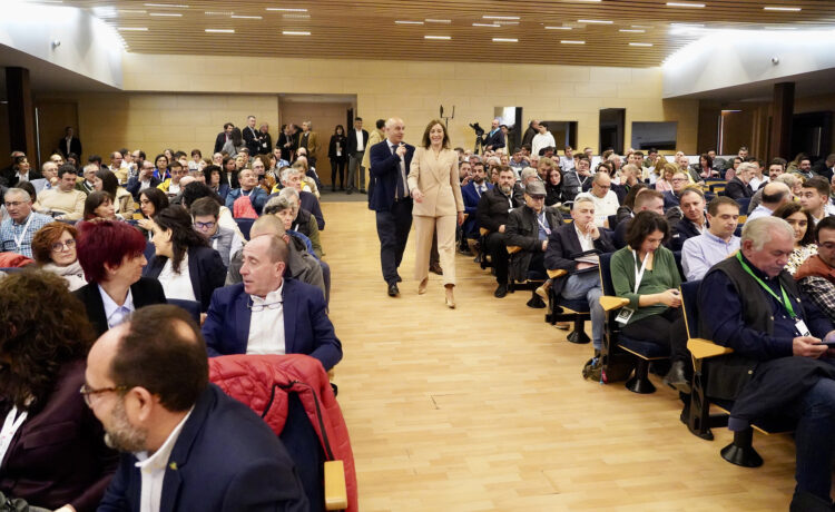 Nace el programa AKISCYL, para aportar mejoras al sector agrario 1 La subdirectora de Investigación y Tecnología del ITACYL, Cristina León, asiste a la inauguración. / Leticia Pérez