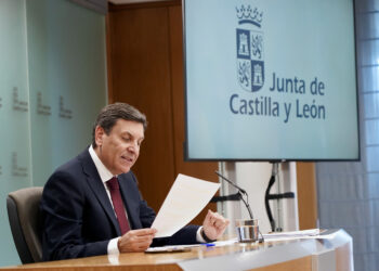 Fernández Carriedo informa sobre el texto en rueda de prensa. / Leticia Pérez