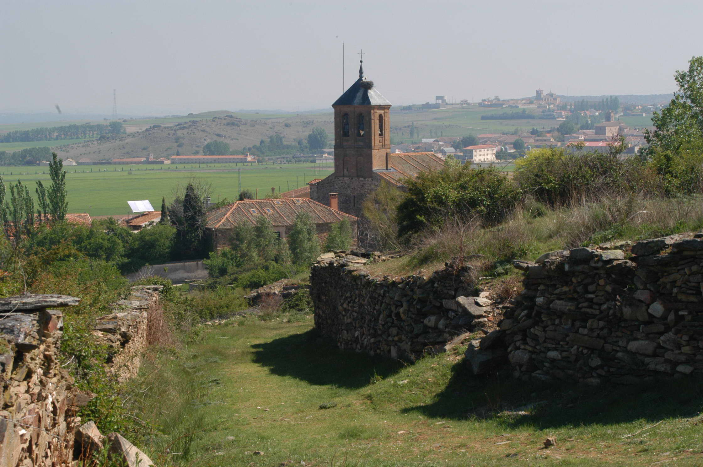 Entre la añoranza y la indignación 2 Domingo García, iglesia de Santa Cecilia. Foto: Guillermo Herrero.