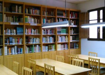 Foto de archivo. Vista de la biblioteca municipal de Coca / E.A.