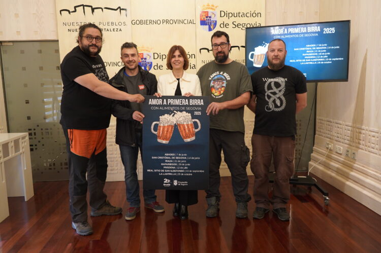 Instantes de la presentación de la ruta cervecera por la provincia / DIPUTACIÓN