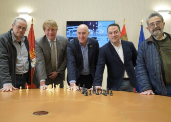 Presentación de la I Copa Diputación El Espinar Chess Open Internacional / DIPUTACIÓN