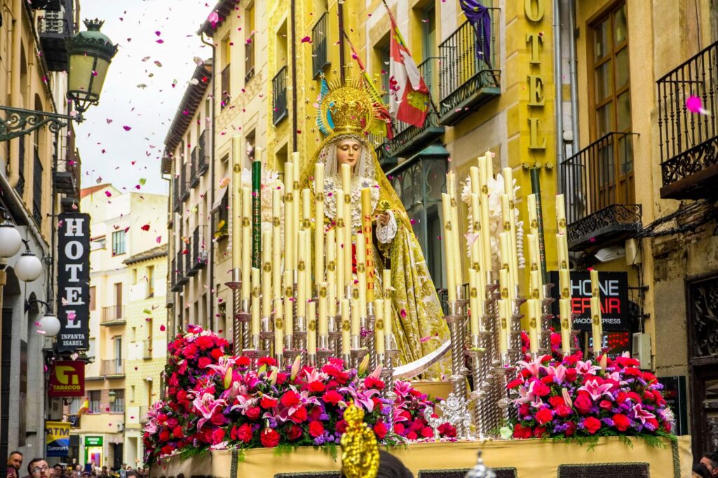 250420 Procesion del Resucitado Hector Criado