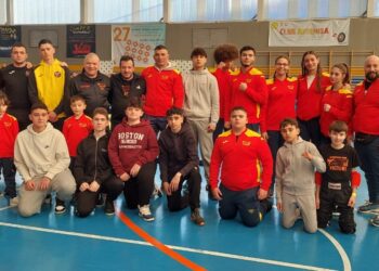 Los 30 representantes del Club de Competición Victoria.