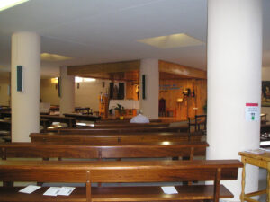 Interior de la iglesia de Santa Teresa de Jesús.