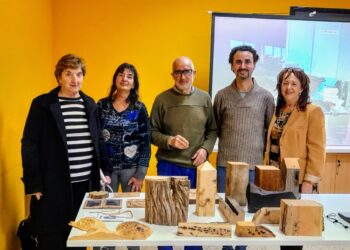 Instantes de la charla-coloquio en Cantimpalos a cargo de Miguel Ángel Moreno y Rodrigo Martínez / LOURDES MATARRANZ