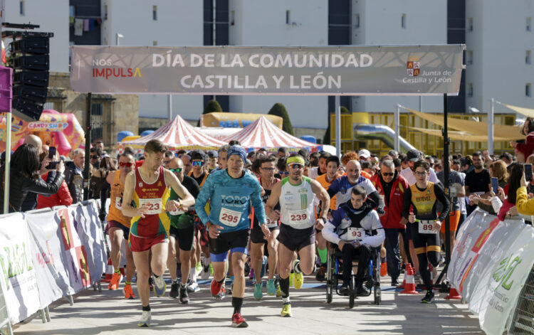 De momento hay más de 8.500 inscritos en las carreras y marchas que se celebrarán en toda la Comunidad. / David Arranz