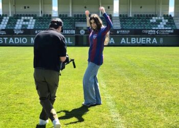 Sara Martín durante la grabación del videoclip de ‘De la Sego hasta morir’.