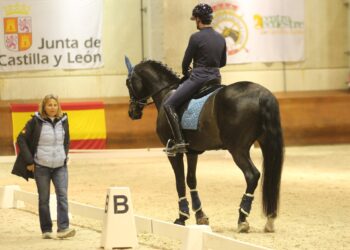 Berna Pujals en el Centro Ecuestre de Castilla y León (FOTO: SANTIAGO DE GARNICA)