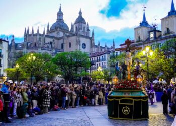 Paso de El Calvario, uno de los últimos en salir./HÉCTOR CRIADO