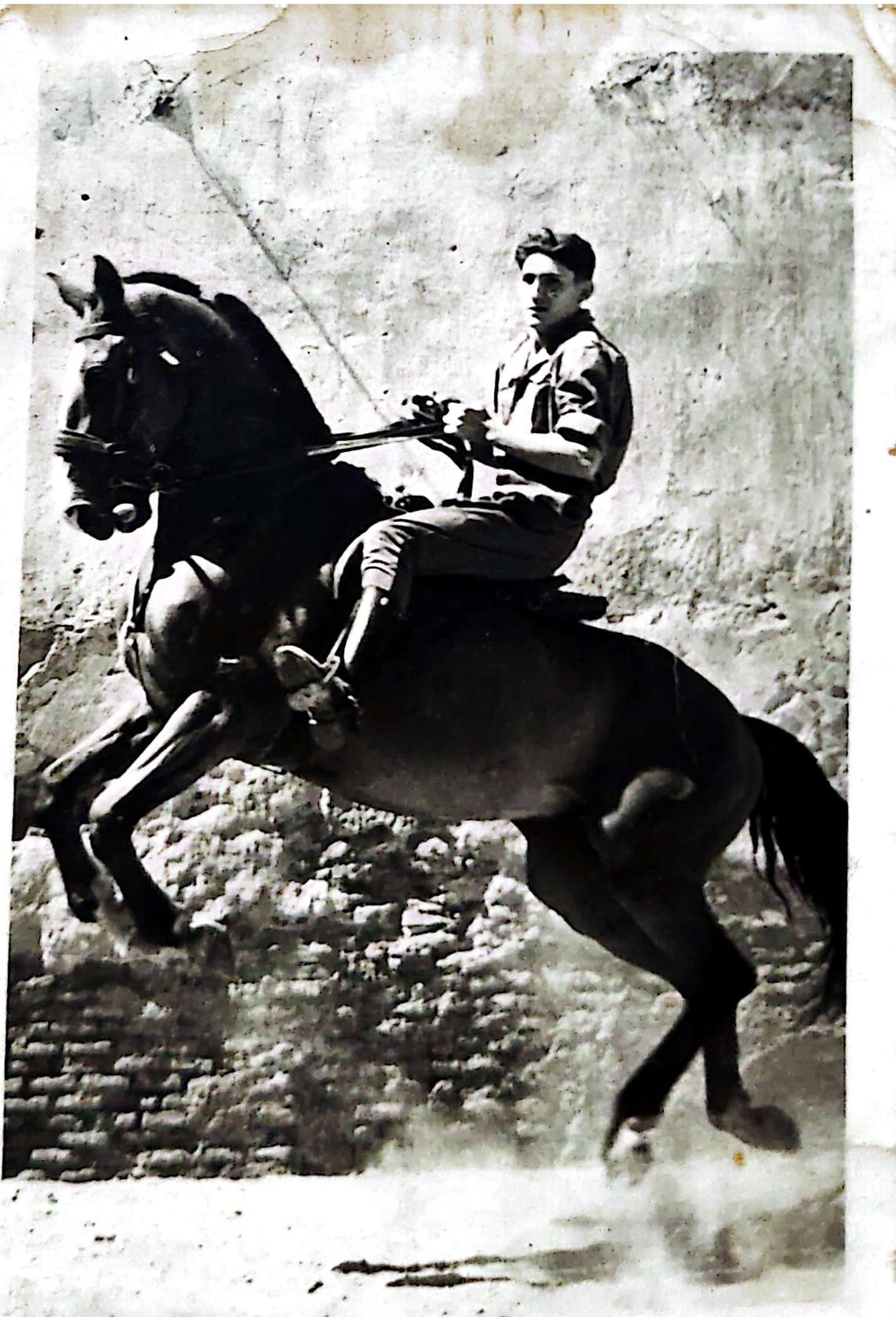 Matamala hizo la mili en Caballería, aunque también -por su oficio- estuvo en la imprenta del cuartel.