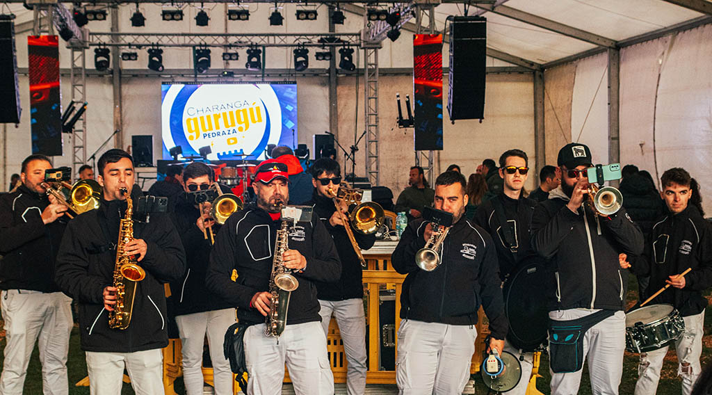 La charanga Gurugú, en Boceguillas. / JAIME GARS - BOCE FEST