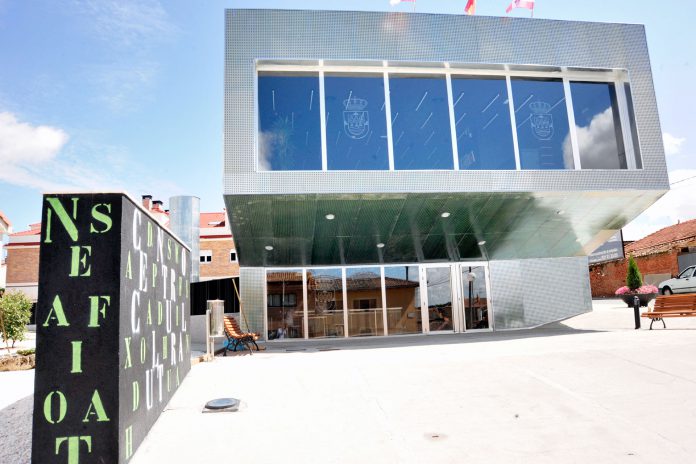 Centro Cultural Hontanares de Eresma. / KAMARERO