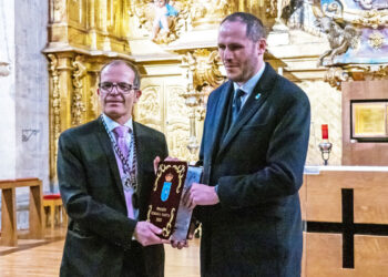 Manuel Antonio Pacheco pronuncia el pregón de la Semana Santa segoviana 2025 en la Catedral.