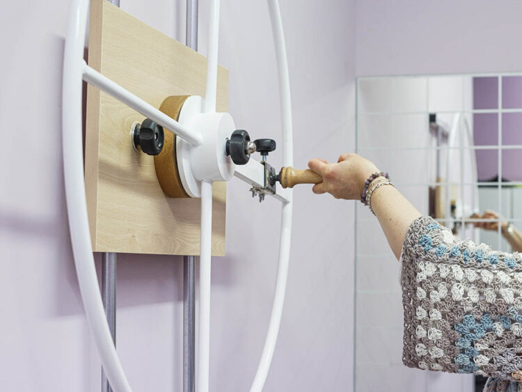 Usuaria de la asociación de Parkinson Segovia. / NACHO VALVERDE - ICAL