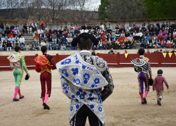 Paseíllo en la Plaza de Toros de Valsaín. / A.M.
