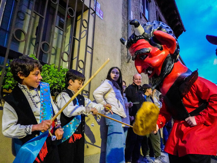 Inicio de las fiestas del barrio de San Marcos. / HÉCTOR CRIADO