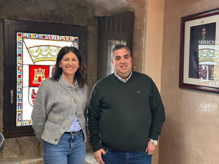 Reunión de la delegada territorial con el alcalde de Melque de Cercos / JCYL