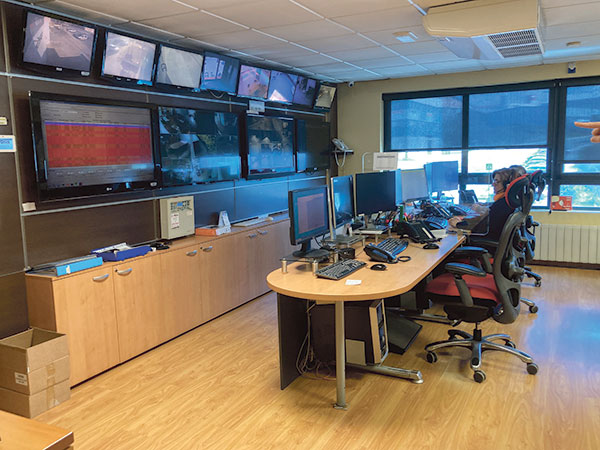Sala de control de la Central Receptora de Alarmas de Drin Seguridad / DRIN SEGURIDAD