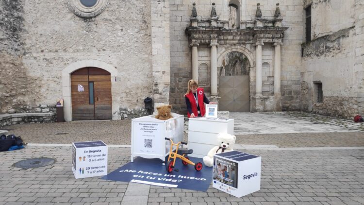 Cruz Roja lanza una campaña para visibilizar el acogimiento familiar en la provincia 1 Habitación infantil en el paseo de San Francisco de Cuéllar / CRUZ ROJA