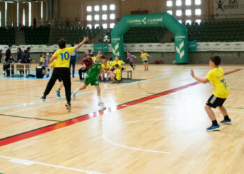 Un instante de la cita durante la celebración del II Torneo IMD Segovia -Caja Rural celebrado en el Pedro Delgado./FCYLBM