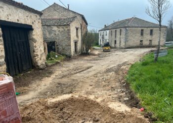 Estado actual de la calle / AYTO. DE TORRECABALLEROS