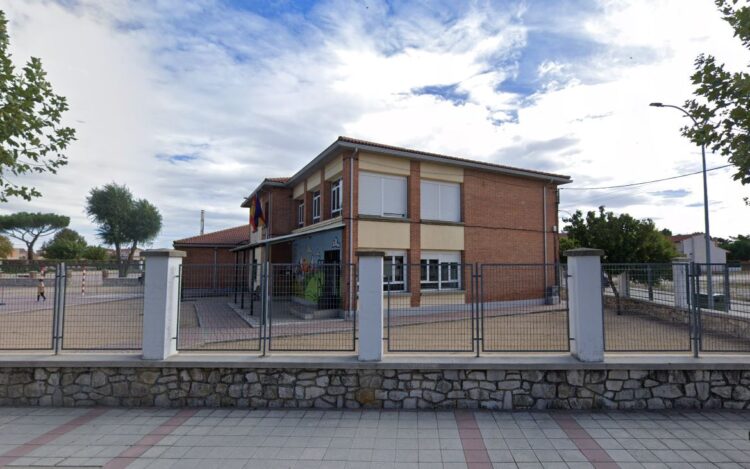 Autorizada la instalación del comedor escolar en el colegio de Navas de Oro 1 Colegio de Navas de Oro / E.A.